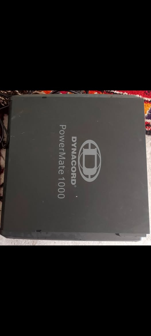 سلام عليكم جهاز دينكورد  مع زوج سماعت لبه حجم ١٥للبيع تواصل خاص او اتصل *********** والشراي يدلل
