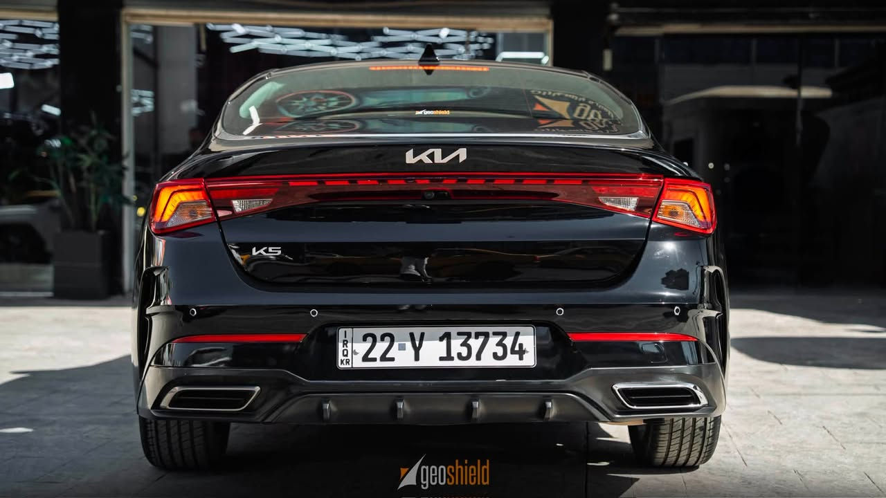 السلام وعليكم

للبيع k5 2023 فول مواصفات للبيع

ماشيه 97,000 كيلو 

رقم اربيل ب اسمي 

محرك 1600تيربو

المواصفات:

- بصمة تشغيل

- تشغيل عن بعد

- شحن هاتف لاسلكي

- قيادة ذاتية على الخطوط السريعة

- هندبريك بصمة

- سقف أسود بانوراما

- مثبت سرعة

- حساس إطارات

- شاشة كبيرة كار بلي

- كامرة دوارة 

-قطعتين تبريد 

-تبريد مناخين منفصل

-حساسات خلفية

- كشنات حار وبارد

- شاشة أعطال

- ويل كروم لونين

- رادارات جانبية

- مراقبة النقطة العمياء

- جنطة ذكية عند الاقتراب مع ترحيب

- إشارات بالمرايا

- كشنات اسود ملكي

- كراسي أمامية كهربائية

- لايتات عدسات زنون

-لدات امامية

- أنظمة قيادة Eco / Sport / Smart / Normal

- تحكم كامل بالستيرن

- كير أوتو وعادي

- أوتو بريك

-دشبول صاج

-منافذ طاقة

-منافذ USB

السيارة جاهزة بدون نقص 

محرك كير كفالة تبريد ثلج

⚠️السيارة بيها سنويه تضليل لغايه 2027⚠️

السيارة حيل نظيفة ومناقصها شي

حادثها بسيط حيل موضح بالصورة 

رايدها ب 179 وبيها مجال للشراي 

اي استفسار  اتصل 

***********

عنوان بغداد حي الخضراء
