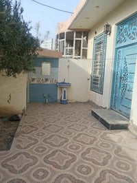 بيت للايجار • دور ثاني • شارع 60