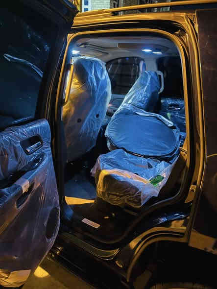 لسلام عليكم تاهو حبري 2007 أدوات مكفوله من الكص والعشائر سيارة جديدة 
بغداد 
***********
السعر 87
