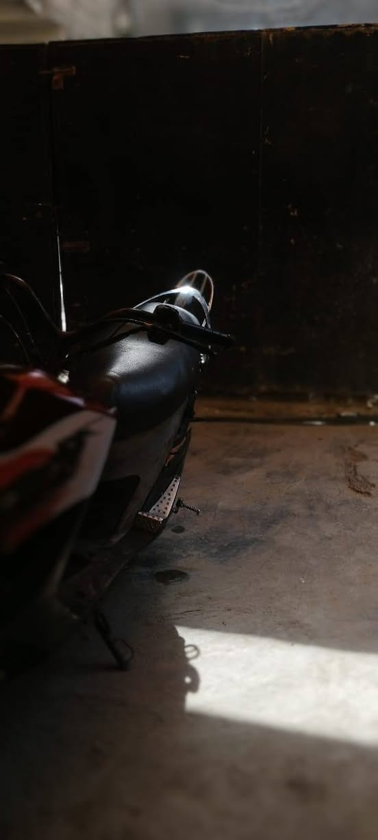 دراجه ماكس 120 عدله مال لعب قويه شلعه دراجه مرتبه نقص بس عرموطه مال هندر دراجه تشتغل بس عرموطه طكت سلف وكف سعرك لا تكسر بيها 
*********** مكاني بغداد
