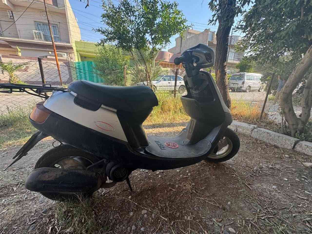 ماطور بزون للبيع 
شاصي مامكسور شرط 
السعر 300
للاستفسار. ***********
وبي مجال
