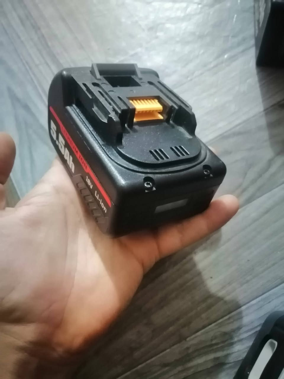 متوفر للبيع بطاريات ماكيته


**إذا كنت صاحب هذا الإعلان وتريد حذفه لأي سبب، رجاءا أرسل رسالة إلى الدعم الفني**