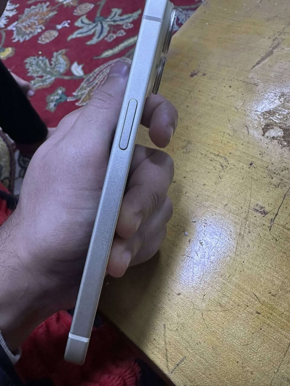 آيفون 15 عادي للبيع جهاز نضيف شخط مابي ولا داخل تصليح فحص حاسبه وين متريد سعر راسل الرقم 
***********
