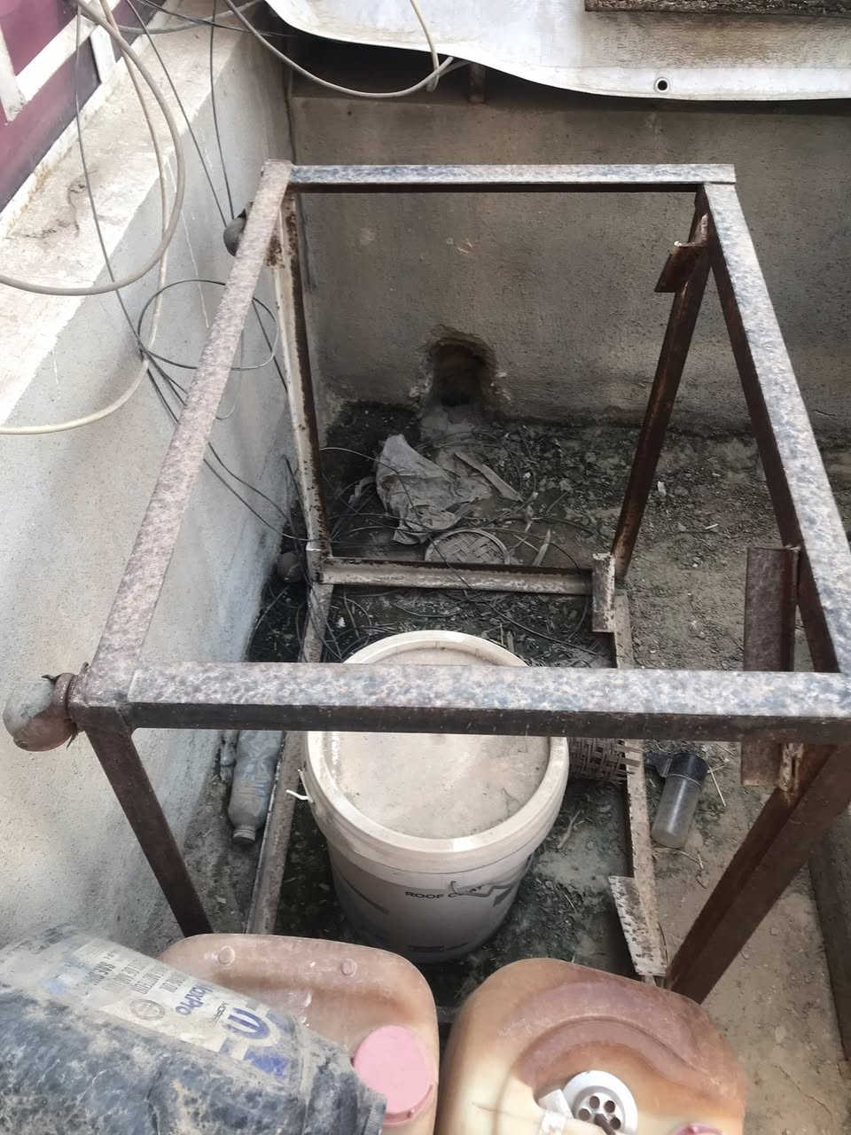 السلام عليكم للبيع ميز مبردة حديد عدد ٢ الواحد سعر ١٠ ألف ومبردة حديد حجم ٢/٥ بدون ماطور مستعملة ٣٠ ألف ودوشك طبي نفرين بحالة جيدة قياس ١٨٠ سم سعر٧٠ ألف اتصال واتس فقط ***********
