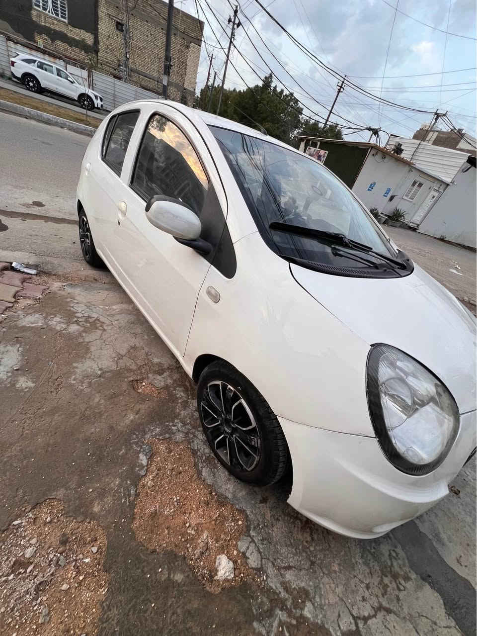 باندى 2012 جديده
كير اوتماتيك 
مشروع وطني بغداد 
مكانها حي عامل بغداد
السعر 48$ بيها مجال 
*********** بغداد, العراق
