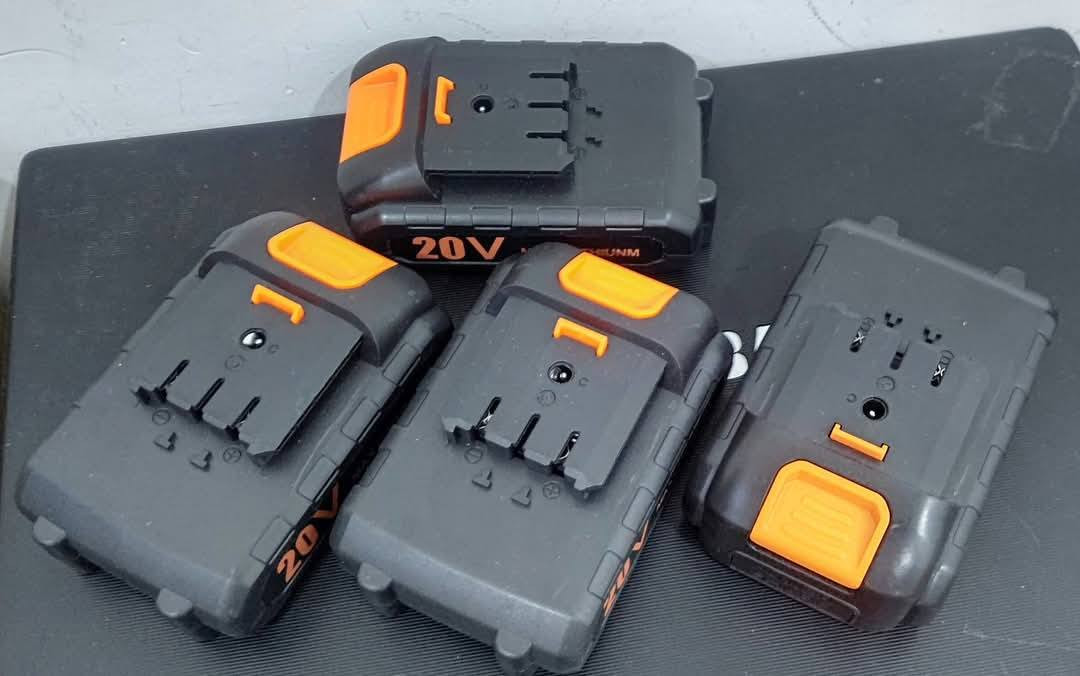 بطاريات 20 فولت كلهم 40 الف


**إذا كنت صاحب هذا الإعلان وتريد حذفه لأي سبب، رجاءا أرسل رسالة إلى الدعم الفني**