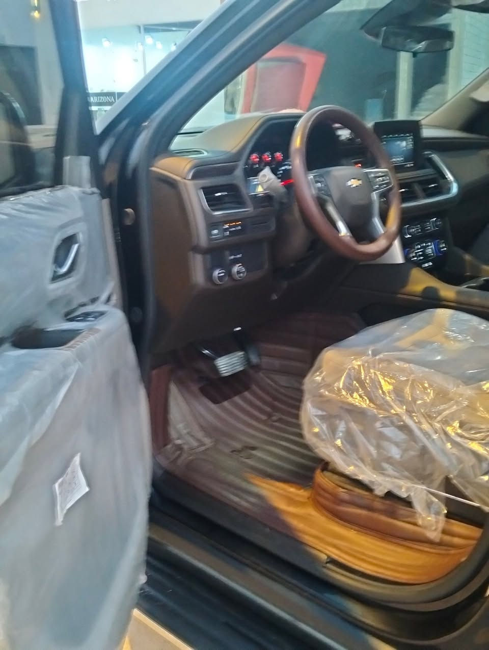 السلام عليكم تاهو موديل 23 خليجي وكالة المنصور 
سياره زيرووو ماشي 22 كيلو  سياره كفاله من زلغ 
موصفات Ls
اربع بصمات
ثلجه 
راذار 
تحديد مسار
نقطه عميه 
سياره مغلفه ارضيه 
ونانون ppF شرط اصلي وابو ضمان
رقم بغداد بسمي تحويل ثاني يوم 
مكان السياره بصره 
***********
