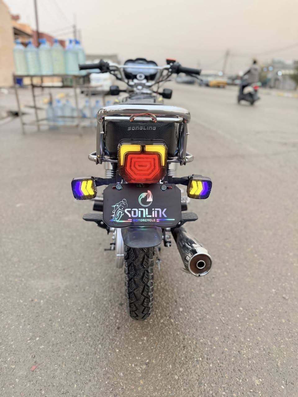 دراجه سولنيك 5گير 2024صفر محرك 200كبس ماطور اينقص مابي تشغيل بصمه وبي تحكم عن بعد يعني من بعيد يشتغل تجي تشوفه احلا من الصوره سعر 650شراي طب خاص او انتصل ***********
