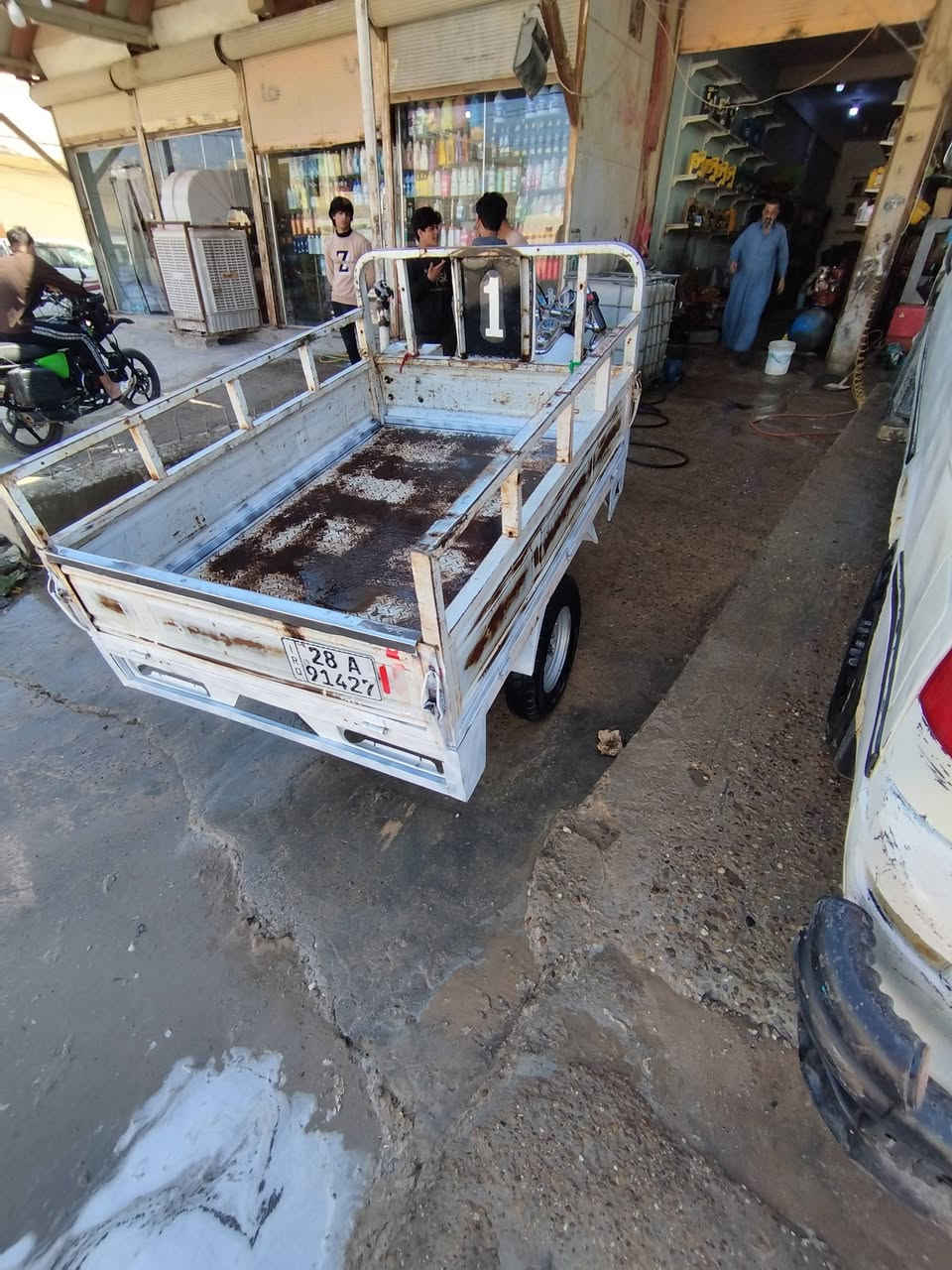 ستوته موديل 10باب اول شراي اتصل*********** مكان نجف براكيه شارع المطار القديم 

 دراجه تعمير جديد مقدم جديد دبلات ستيلات كهربائيات جديد كهربائيات شغاله سلف هندر نكره دراجه حلوه شلعه ومعدل 
 اكسن مال 7 بدي مال 7 تانكي جديد صالنصه ستيل دراجه رقم وسنويه انكليزي مداور شوكت ميعجبك شراي اتصل موشراي لاتشلع كلبي
