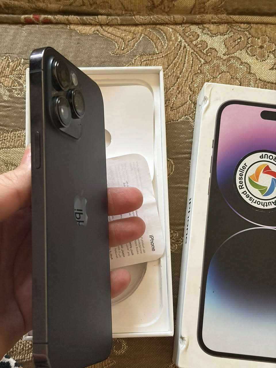 iPhone 14 Pro Max dark purple 💜
مكفول من ماستر كروب ما متعرض لصيانه ابد 
ذاكره ٢٥٦ بطاريه ٨٠٪؜ 
بي كسر ما مأثر على الكامره الاماميه طبيعيه تشتغل 
سعره ٦٥٠ الف وبي ومجال بسيط


**إذا كنت صاحب هذا الإعلان وتريد حذفه لأي سبب، رجاءا أرسل رسالة إلى الدعم الفني**