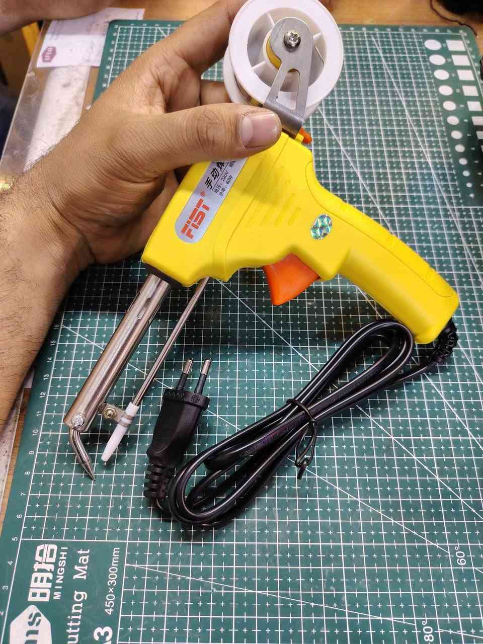 10 آلاف سعر الكاوية المسدس ( خصم 44.4% )
لا 25 ألف ولا 18 ألف

كاوية ممتازة جداً والتجربة داخل الفيديو ، وسهله الأستخدام  جداً  ، شغلة مرتبة ونظيفة .
 
ملاحظة : السعر بدون الصولدر .
يوجد توصيل لكافة محافظات العراق


**إذا كنت صاحب هذا الإعلان وتريد حذفه لأي سبب، رجاءا أرسل رسالة إلى الدعم الفني**