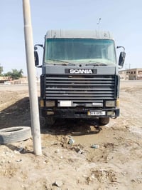 سكانيا • شاحنة • للبيع