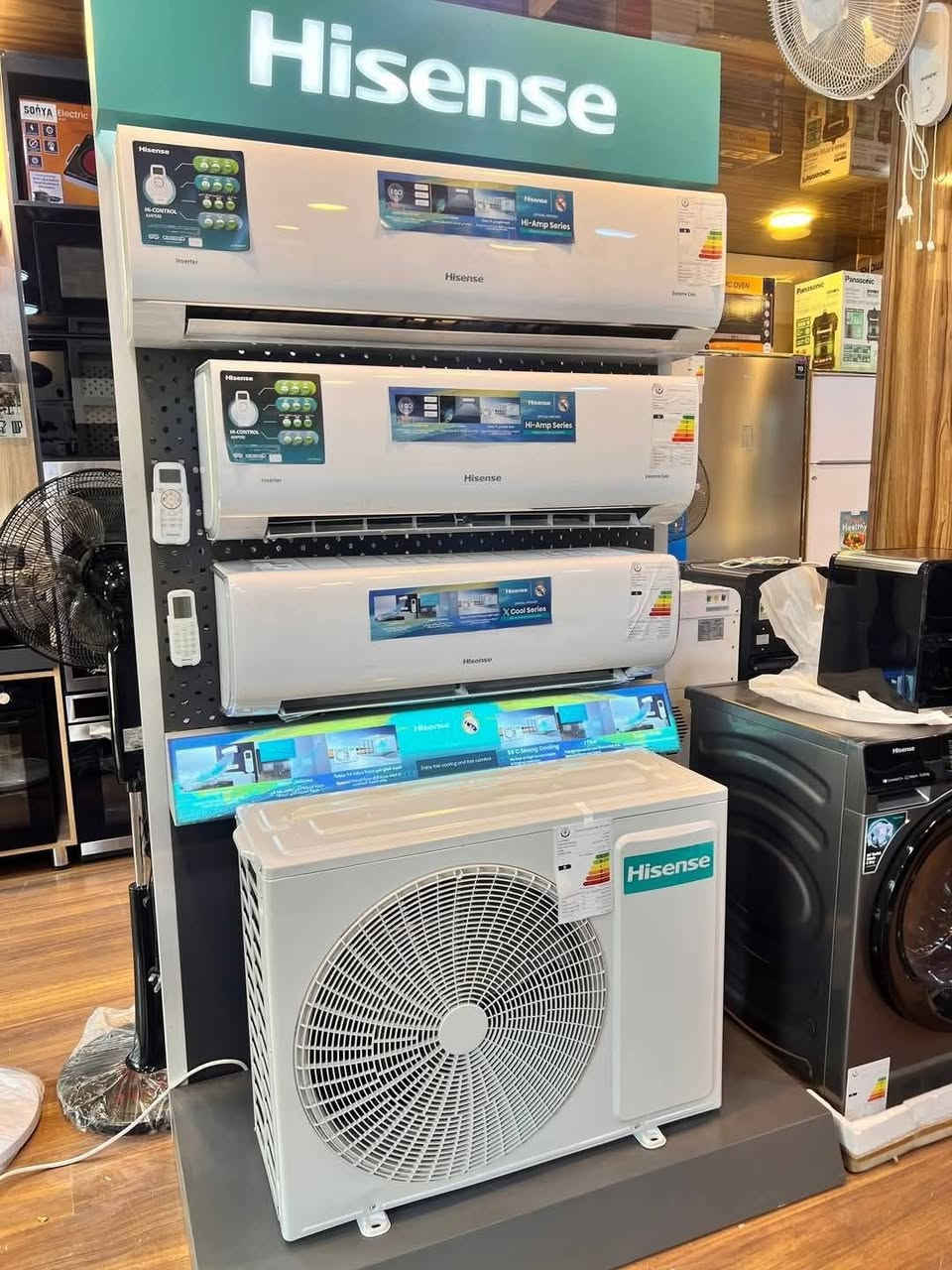 عروض خاصة على سبالت هايسنس Hisense
نقل وتنصيب مجاني كافة مناطق بغداد ♥️🥶🥶🥶

للحجز والاستفسار *********** واتساب
للحجز والاستفسار *********** واتساب
