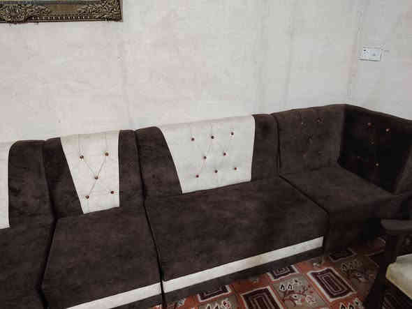 السلام عليكم تخم للبيع 20 مقعد جديد ما مستعمل هواي السعر 850 وبي مجال قليل المكان بابل *********** التصال
