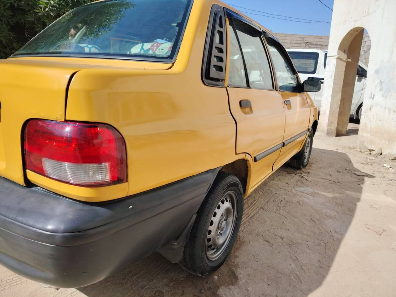 السلام عليكم سياره سايبه مديل 12
سياره مثل ماموضح بل صوره وحله بعد
مصفره هيه ومرور مامطلوبه رقم بصره
مكينه وكير حلوات كهربايات كله شغاله
بيه رشات صبغ تخم تاير بيه مكان السياره
نجف قضاء المشخاب وذا اكو مراوس بسمند
السعر 23 وبيه مجال ***********
