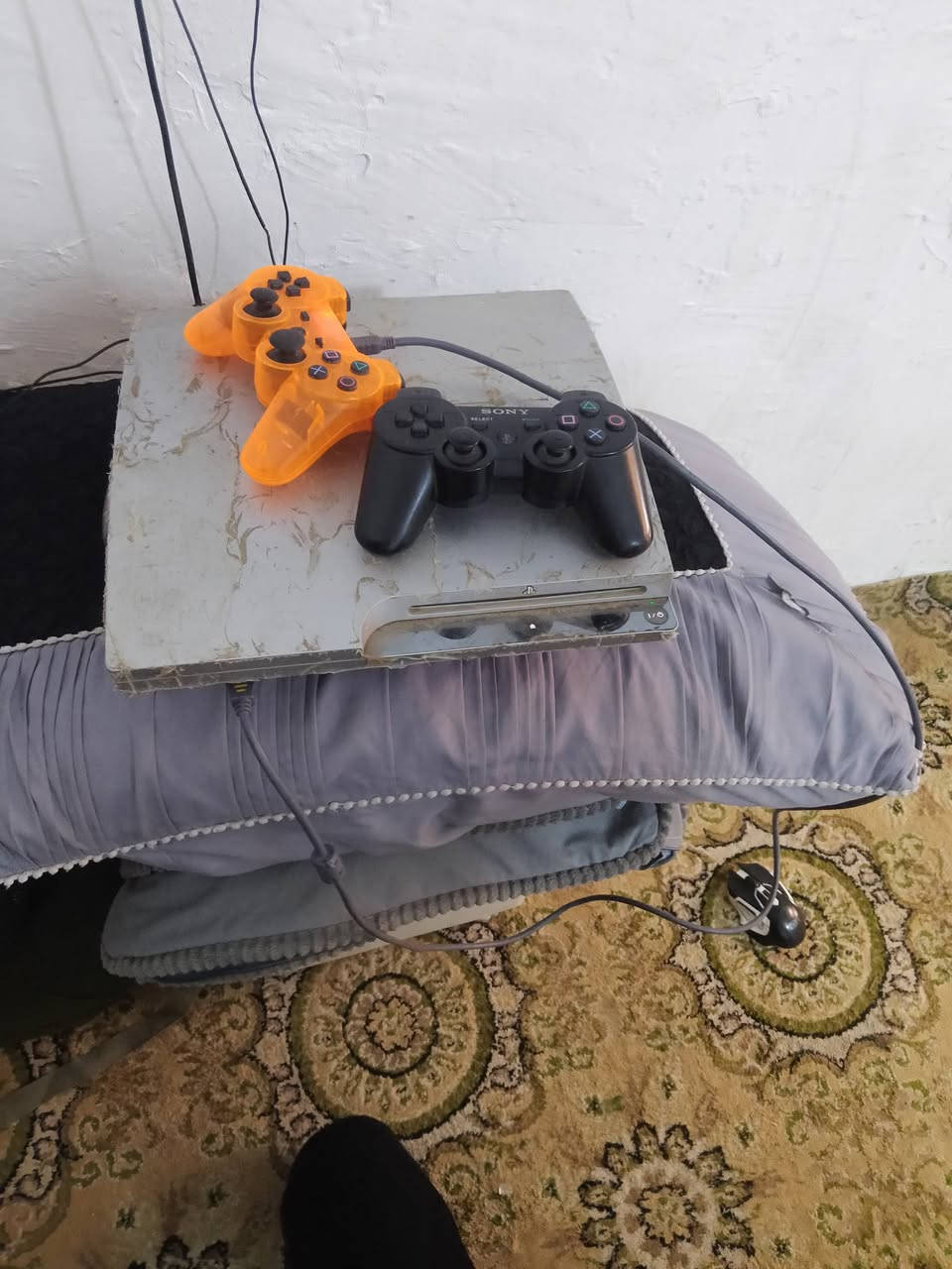 بلي ٣ جوستكات عدد ٢
بيه العاب ٦
يشتغل فيشة مو اج دي 
السعر ٩٠ الف


**إذا كنت صاحب هذا الإعلان وتريد حذفه لأي سبب، رجاءا أرسل رسالة إلى الدعم الفني**