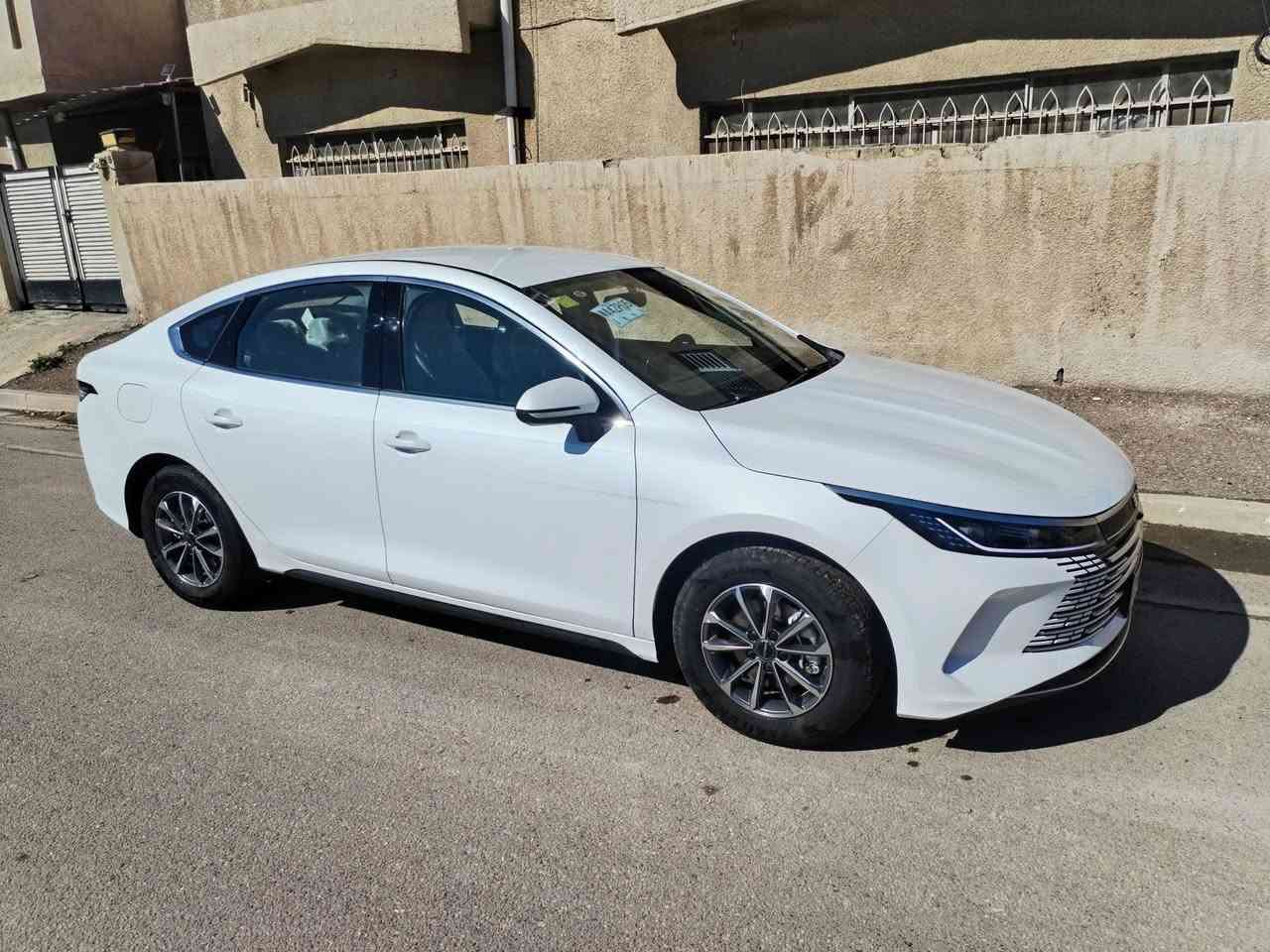 السلام عليكم دستروي زيرووو مرقمه بسمي بغداد فول مواصفات ارضيات وكامل ملحقاتها وضع الشركة مكفوله كفاله عامه موقع السيارة بغداد الكرخ ***********
