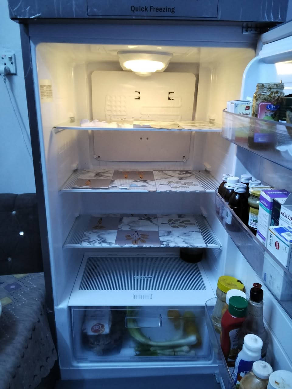 ثلاجة للبيع جديدة استعمل قليل بعدهي بليلون بيهة ضمان سنتين 28قدم السعر 350 مكان حي الجهاد


**إذا كنت صاحب هذا الإعلان وتريد حذفه لأي سبب، رجاءا أرسل رسالة إلى الدعم الفني**