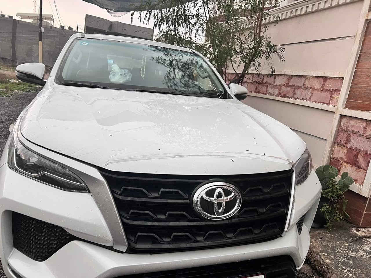 Toyota Fortuner-2024
تويوتا فورتشنر موديل٢٠٢٤‏
وكالة  خليجي كفالة عامة كلها وضع الشركة زيرو ماشيه 10 
خليجي مكفولة
داخل قهوايي

تفاصيل : 
محرك 4 سلندر حجم 2700
فور ويل
7راكب
دبل سويج
تحكم ستيرين
حساس خلفي
تبريد مركزي ثلج
سعرهه 300 ورقه مكاني بغداد شارع 62 وهذا رقمي 
***********
-----------------------------------
