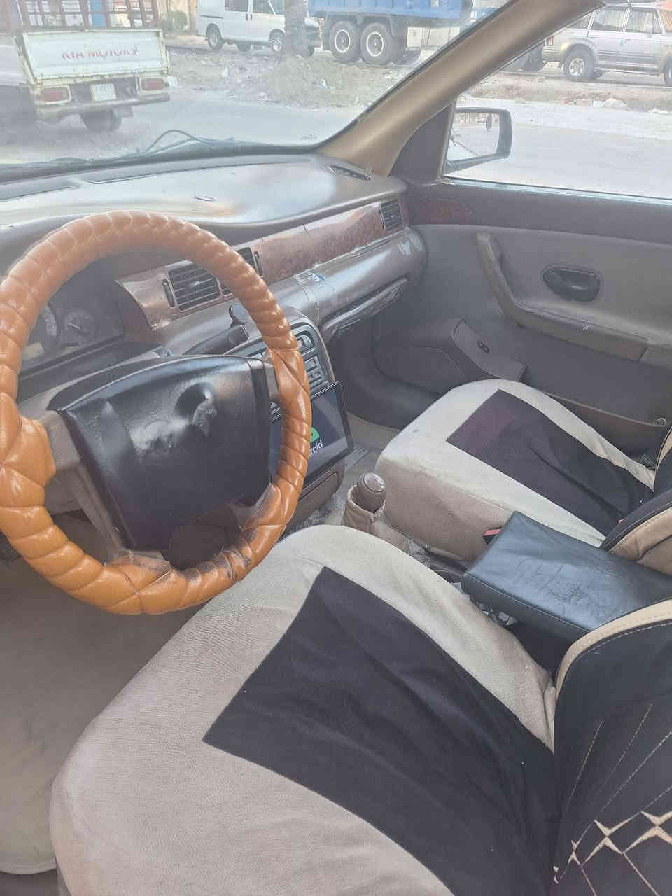 سلام عليكم سمند البيع موديل ١١ سياره جاهزه وكامله كير ومحرك وتبريد خير من الله سياره باسمي مصفره من كلشي  سعر(34)وبيه مجال مال جيه..
[***********
