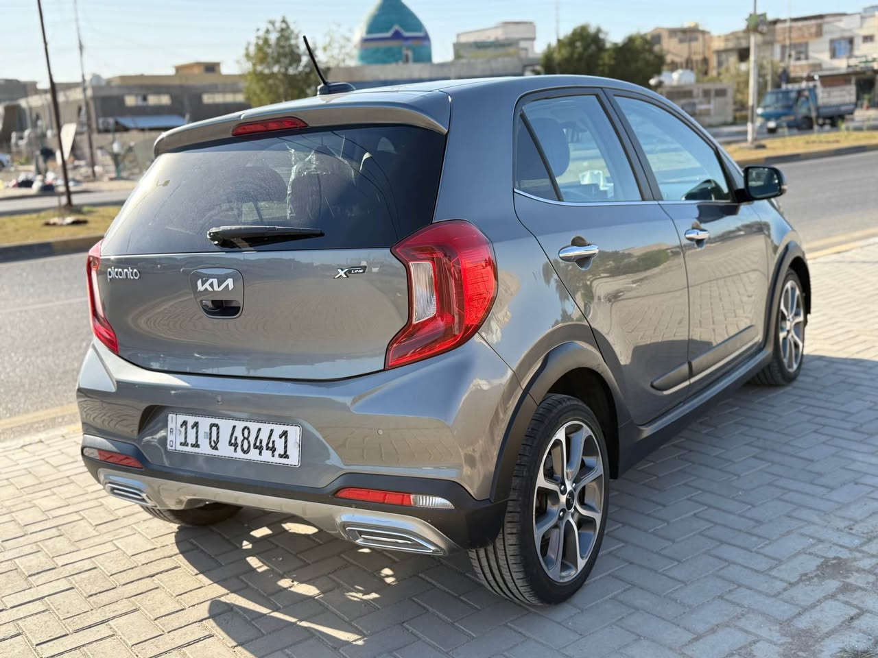 السلام عليكم 

كيا بيكانتو Xlineوارد كوري تجي فل مواصفات موديل 2022 فل مواصفات عدى الفتحه بيها صبغ بنيد فقط وموجود بالسونار مكينه 4 سلندر 1.2 MPI كير 5 نمر  ماشيه 83 كيلو متر مناقصها اي شي رقم بغداد الجديد بأسمي عارضها ب 103 وبيها مجاال بسيط رقمي ***********

مكاني بغداد / حي الجهاد 

مواصفاتها : 

* كشنات جلد 
* شاشه أندرويد 
* رادار امامي 
* تنبيه مغادرة المسار 
* حساسات خلفيه 
* مريه الجانبيه شفط 
* الستيرن فل تحكم 4 جهات 
* شاشة كيا ترحيب 
* بصمة تشغل + أبواب + صندوك 
* لد نهاري امامي 
* بك لايت لد بغداد, العراق
