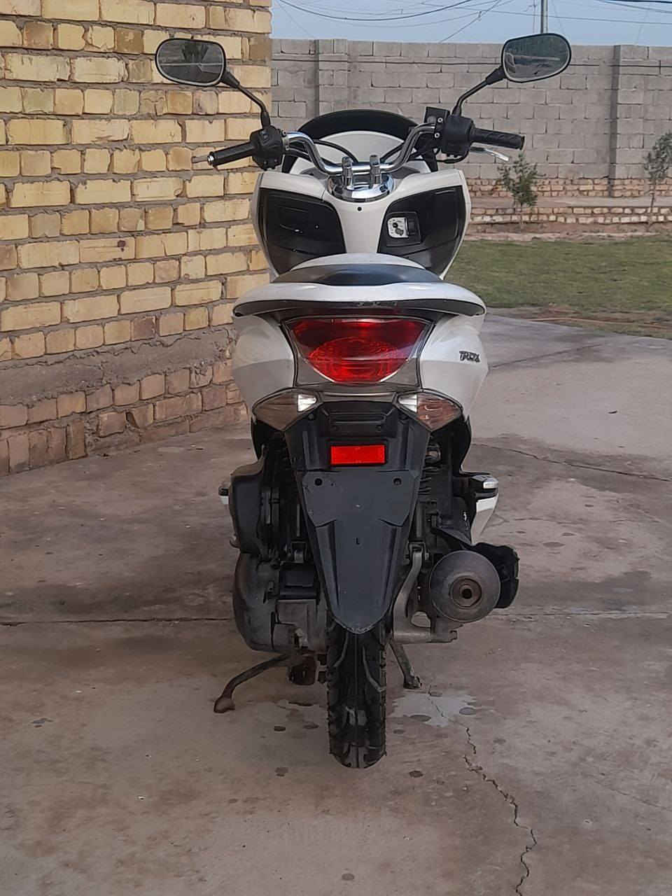 السلام عليكم  
بي سي اكس  للبيع 
الجيل الأول 
*********** اتصل
