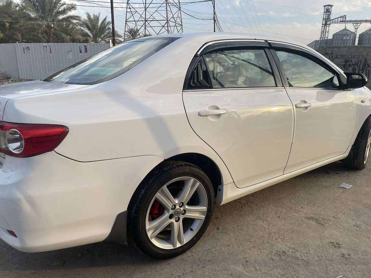 السلام عليكم كورلا ٢٠١١ للبيع سيارة السونار مرفق بلصور بيهة مكانات صبغ بارد بسيط خلف باب السايق السيارة كاملة كل نقص مابيه  الكير مفتوح مبدل بي جبنة كير محرك مكفولات 
السعر ١٣٠  بيهة مجال للشراي اذا اكو مراوس اراوس ونتفق ع فرق  السيارة باسمي ماجاوب خاص اتصل وبيك خير ودلل السيارة موجودة بغداد الكرخ
***********
