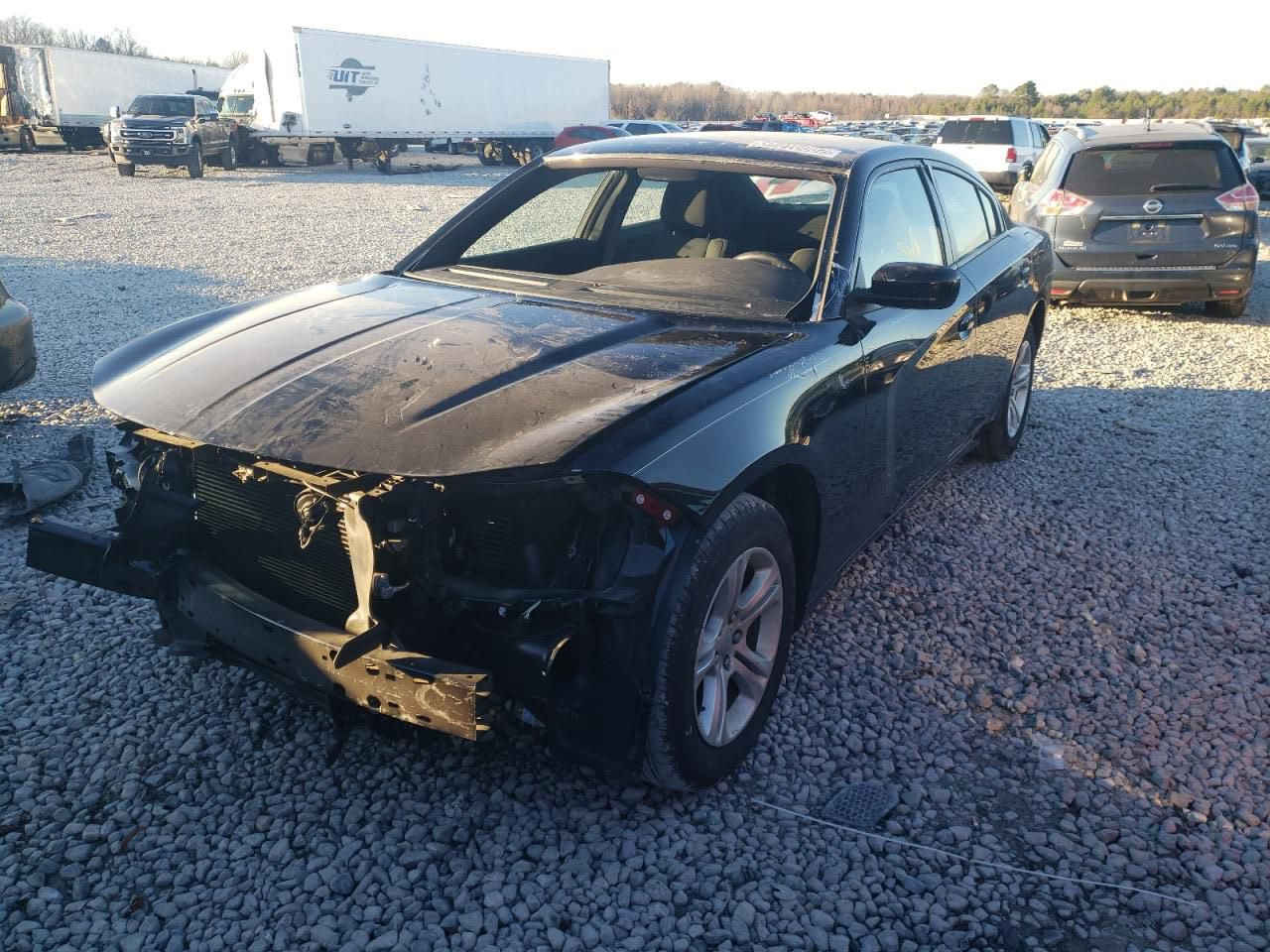 جارجر sxt 2020  رقم جديد بدون اير باك  حادثه موضح بالصوره ماشيه 61 للبيع باسمي السياره اتصال ع الرقم بي وتساب ***********
