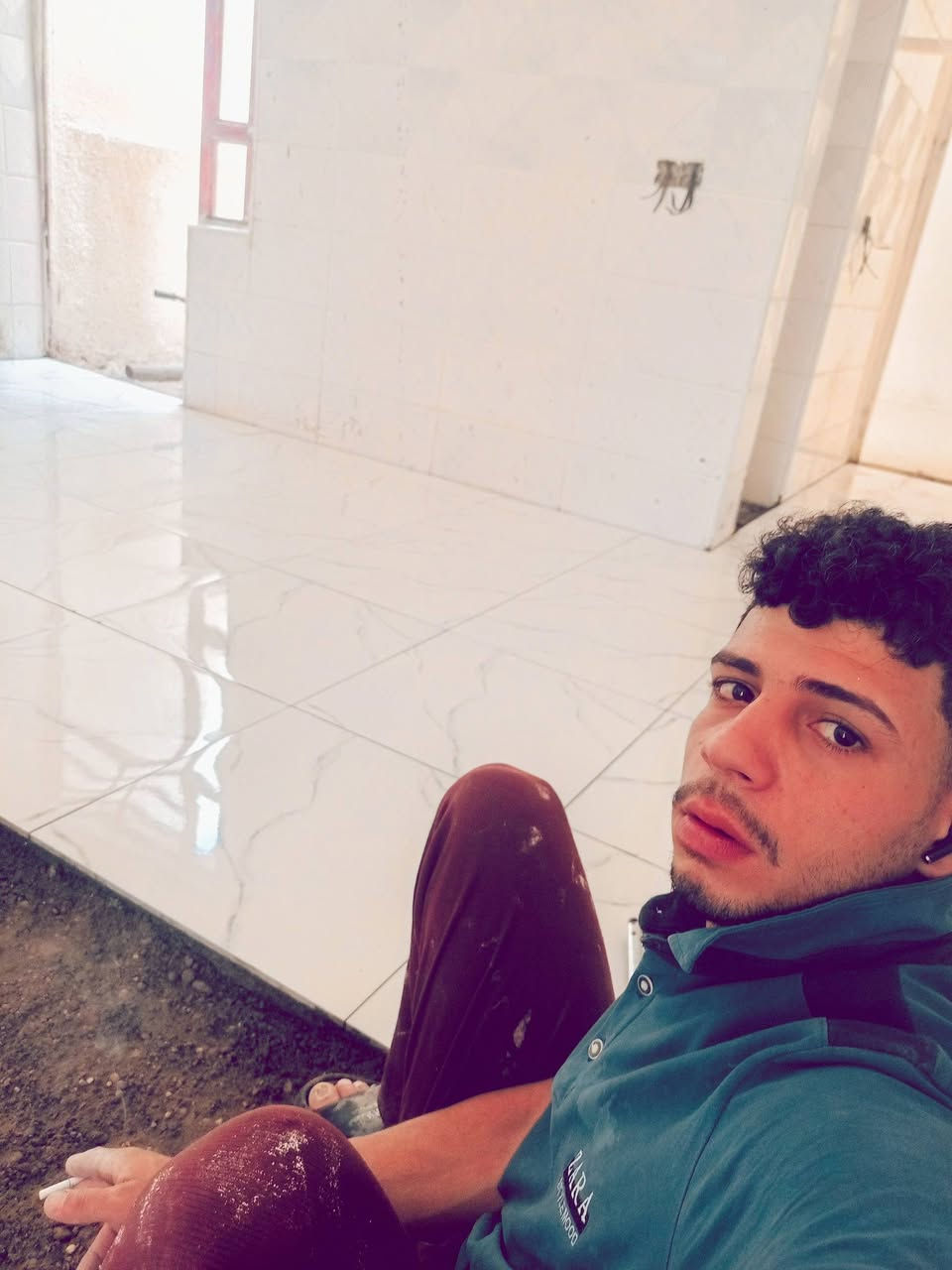 السلام عليكم رحمه الوالديك اني خلفه سيراميك جدران ورضيه بايات درج مرمر بورسلين كاشي كلشي شتغل طب على حساب وشوف لشغل درجه رقم واحد بغداد فقط وتساب وفيس موجد ***********
