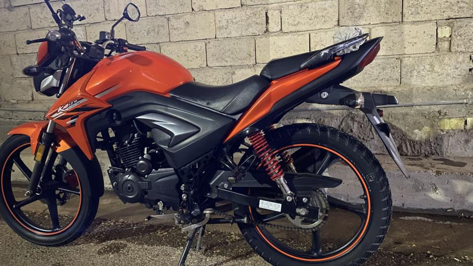 سلام عيكم يوجد موطور للبيع هاوجي KA موديل 22 وشديته على ايدي بنهاية 2023 من محمد مزهر سعره 17ونص الي يحب يترك تعليق او على هذا الرقم ***********
