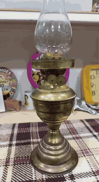 لاله قديمه للبيع ب 10 دينار (07701228011)