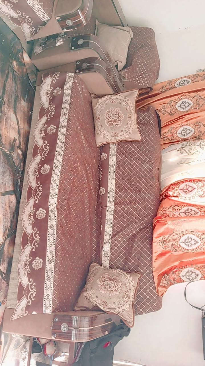 تخم  عشر مقاعد ٢٥٠ نضيف  مكان حي الفرات يم طاقة بي مجال بيع مستعجل


**إذا كنت صاحب هذا الإعلان وتريد حذفه لأي سبب، رجاءا أرسل رسالة إلى الدعم الفني**