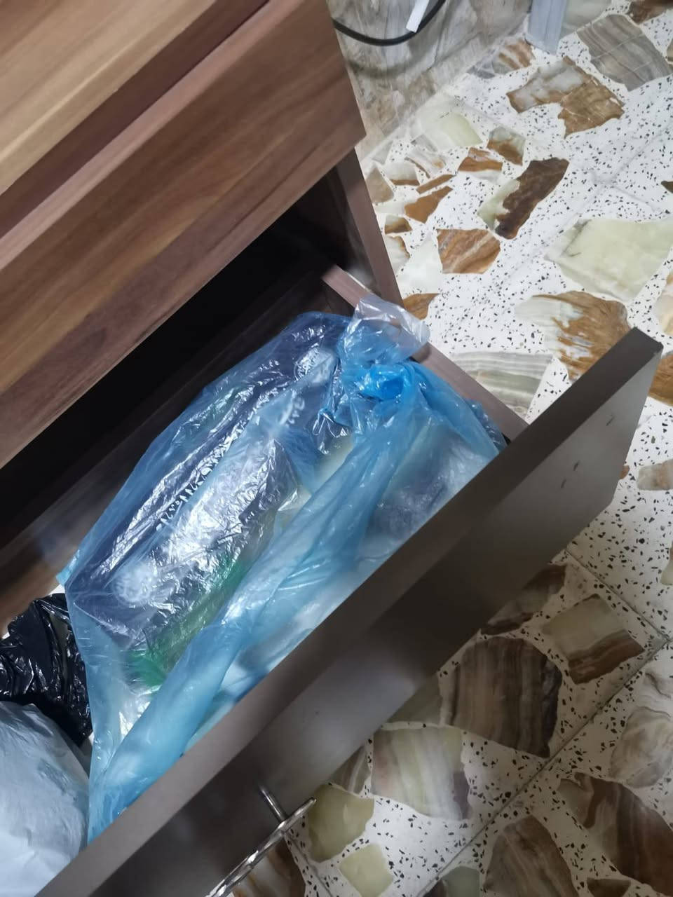عدي غراض للبيع نظيفات جدا واكو ما مستعملات اصلا


**إذا كنت صاحب هذا الإعلان وتريد حذفه لأي سبب، رجاءا أرسل رسالة إلى الدعم الفني**