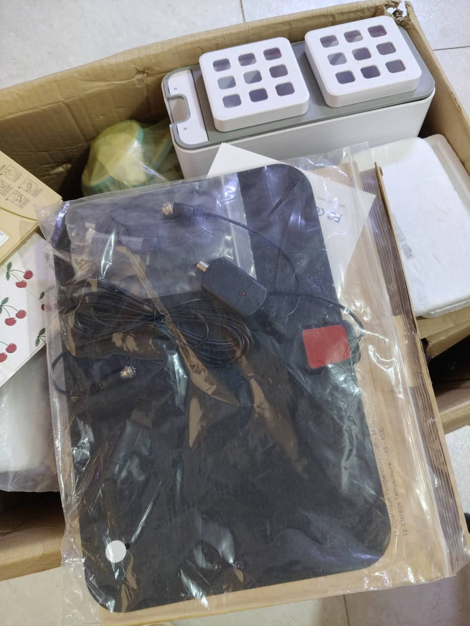 كارتون ابيعه شلعه
اني داشتغل بيهم يطلعلي ويه المكس والامزون 
شوفوا الفيديو صورته كامل بي أغراض متنوعة كلها جديد بالكارتون 
قيموا والي تفيده بالعافيه


**إذا كنت صاحب هذا الإعلان وتريد حذفه لأي سبب، رجاءا أرسل رسالة إلى الدعم الفني**