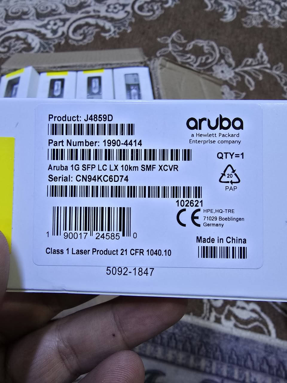 السلام عليكم ورحمة الله وبركاته 
J4859D.
نوع الجهاز: SFP (Small Form-factor Pluggable)، وهو جهاز قابل للتركيب والاستبدال أثناء التشغيل (Hot-swappable).
السرعة: 1 جيجابت في الثانية (1G / 1000BASE-LX).
نوع الألياف الضوئية: ألياف أحادية النمط (SMF - Single Mode Fiber).
المسافة المدعومة: تصل إلى 10 كيلومترات.
نوع الموصل: LC Duplex.
الطول الموجي: 1310 نانومتر. 
متوفر ٣٠ قطعه 
سعر المفرد ،15 الف
سعر الشلع 300 الف


**إذا كنت صاحب هذا الإعلان وتريد حذفه لأي سبب، رجاءا أرسل رسالة إلى الدعم الفني**