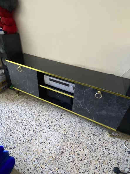 ميز ابلازمه للبيع السعر 75 بي مجال بسيطا التواصل ***********
