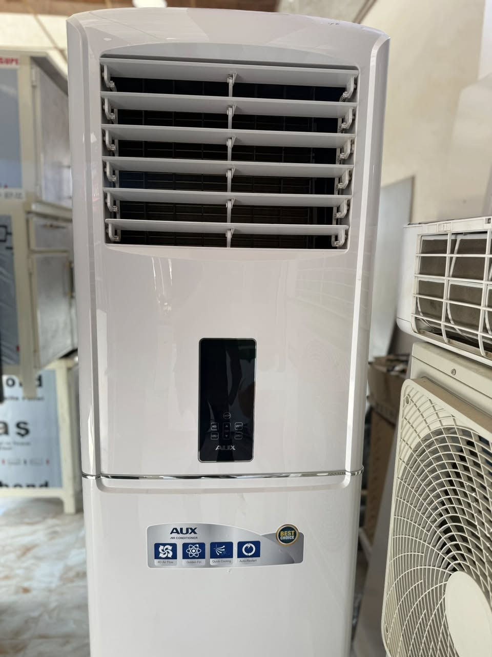 معرض اليقين الاثاث المنزلي 
سبلت AUXمستعمل 3طن غاز 410مستعمل اقل الموسم جديد دبل فان شرط الشغل اي عيب مابي غاز كامل 
للتواصل ***********وبي واتساب
عنوان تكريت زهور خلف افران الكرخ مقابل جامع الشهيد صباح
