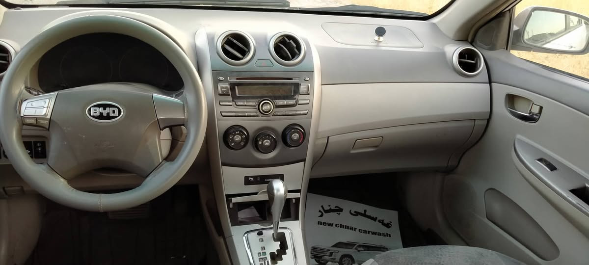 Byd مۆدێل 2014
فول مواسەفات
مەکینە 18
133 هەزاری حەقیقی ڕۆیشتووە
بەسمە
سڵایت
حاسە
بلاجکتۆر
سوکان فۆلیۆم
سەنەوی بەسەرچوە
تاییەی تازە 
بێ تەقەو ڕەقە زۆر توند و تۆڵە
چوار پارچەی لای سایەقی بۆیاغە
گێڕ و مەکینەی بەشەرت
سعر 55 گەڵا 
*********** السليمانية, العراق
