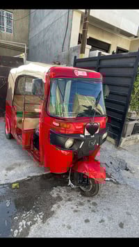 تكتك للبيع سعر مليونين محتاج كلش. رقم 07728407206