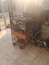 مولدات اثنين السوده تشتغل كفاله ناعمه وتوليده حلو  والحمره محروك بيه م...