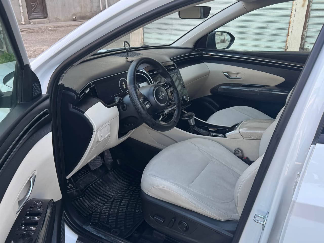 توكسان - TUCSON 2024 

المواصفات 📄🖊️

- سايد بريك بصمه    
- ⁠مانع انزلاق 
- شاشه ديجتل
- ثلاجه جكمجه 
- واير ليس 
- كشنات  2 كهرباء  
- ⁠قطعتين تبريد 
- ⁠داخل ابيضّ 
- برده جنطة بلادي 
- ⁠بردات أبواب خلفيه 
- حساس خلفي 
- كامره دواره  
- بصمات عدد 2 
- بيبان بصمه 
- ترحيب عند الاقتراب ⁠
- ⁠مثبت سرعه Cruise
- ⁠أوامر صوتيه 
- ⁠نضام نزول المنحدرات 
- نظام (𝐄𝐜𝐨)
- نظام (𝐍𝐨𝐫𝐦𝐚𝐥)
- نظام (𝐒𝐩𝐨𝐫𝐭)
⁠⁠⁠
العنوان : كركوك 📍

السعر 💲220 بيها مجال بسيط ❗️

الاتصال : *********** Singapore
