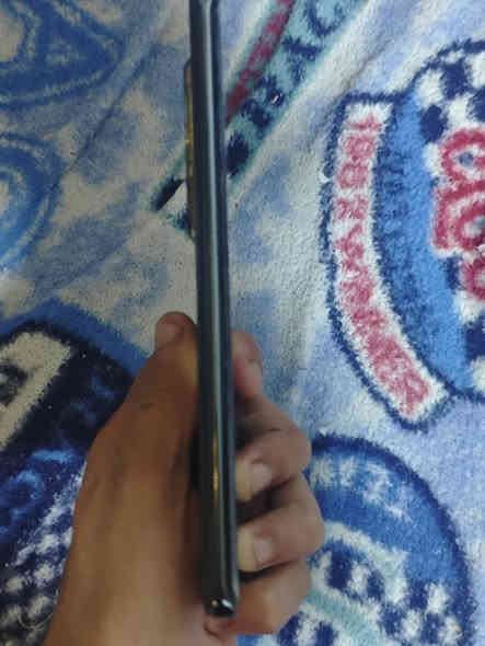 هونر c200 ذاكره 256 رام 12  خيطن كامل ملحقات مع كفر ولاصق شاشه اصلي  المكان ناصريه مركز السعر 280  للاستفسار ***********
