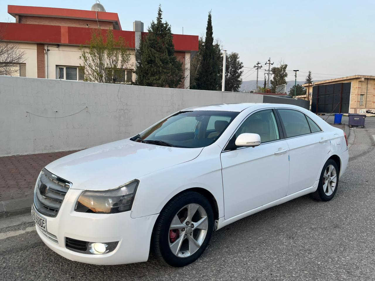 جیلی ئێم گراند 8 بێ بۆیاخ 2013 مەکینە کامری گێرو مەکینە و تەبرید بەشەرت سەنەوی سێ مانگە تەواو بووە ڕەقەمی باریکە بە ناو خۆمەوەیە وەکالە ت دەکەم بەناوتەوە سۆنەرم داناوە 66 گەڵا معامەلەیەکی زۆر کەم . شوێن . سلێمانی 
*********** = *********** حلبجة, السليمانية
