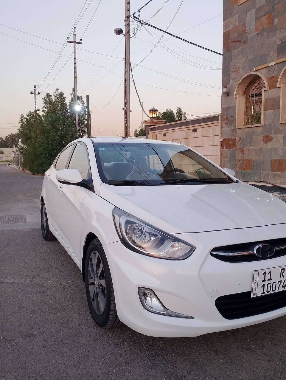 اكسنت 2015 خليجي 
 1600 
بيهه 3 قطع صبغ 
بغداد بسمي 
سعر 87 
مكانب بغداد الكرخ
***********
