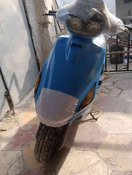 نزل من سعر ٢٢٥بسبب الوعود الكاذبه نعيد نشر الله لا يوفقك كلمن يواعد ومايجي فراشه شغاله مانقصه شي مكينه هستوني مجفت تجفيت اصلي لا تذب دهن ولا شي تخبل دراجه ترايك وين يعجبك سعر٢٢٥وبيه مجال لشراي تشلع عيوني عنواني ديوانيه جلبيه ***********
