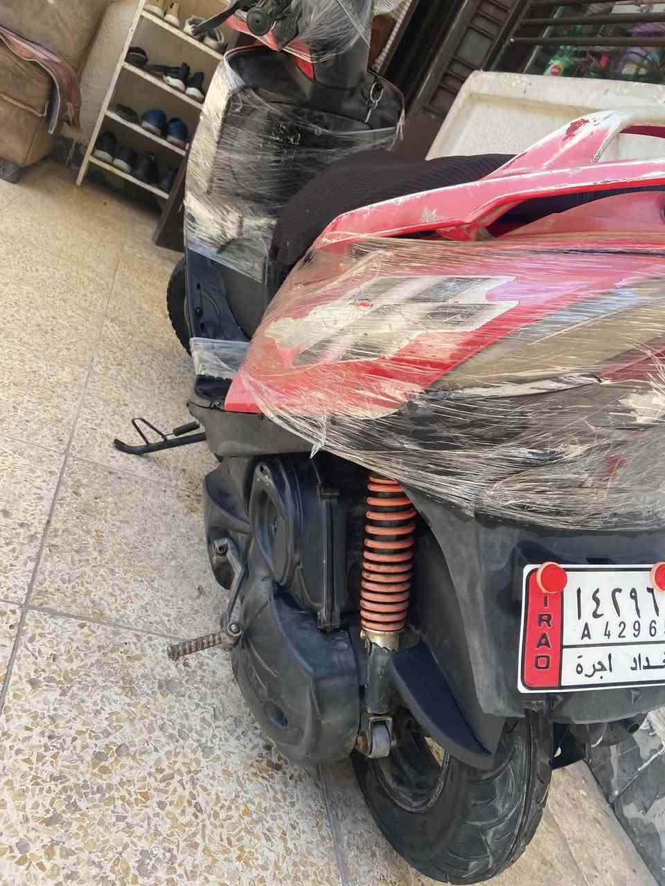 السلام عليكم دراجه ماكس ١٤٠ كامله سلف هندر شغاله بركات امامي خلفي لايتات كهربائيات شرط معدل السعر ٣٠٠ 
المكان بغداد الدوره ***********
