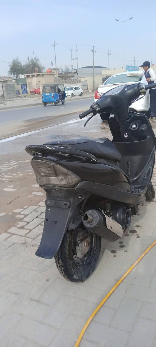 دراجه كامله وبلاديه49
كلشي شغال سلف، هندر، الايتات، الاشاير 
كزوز fm
فقط العداد واقف 
550 وبيها مجال بسيط للطيبين البصرة, العراق


**إذا كنت صاحب هذا الإعلان وتريد حذفه لأي سبب، رجاءا أرسل رسالة إلى الدعم الفني**