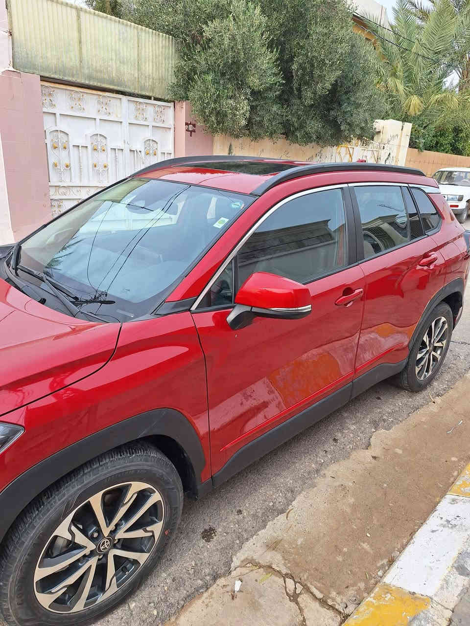 السلام عليكم 
كورلا كروز وارد أمريكي 
فول مواصفات XLe
ماشية ٢٤ الف كيلو
حادثة الجاملغ الأمامي جهة السكن
السنوية جديدة ل ٢٠٣٠
السعر ١٩٠ ورقة
ديالى _جلولاء 
***********
