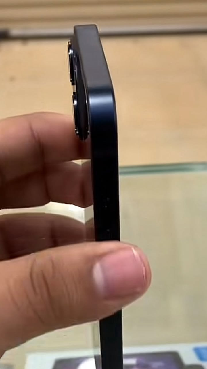 سلام عليكم آيفون 13عادي للبيع جهاز نضيف فول ماستر بطاريته 91ذاكرته 128شرق اوسط AAA للبيع أو مرواس حسب قناعه ***********رقمي أو استفسار خاص
